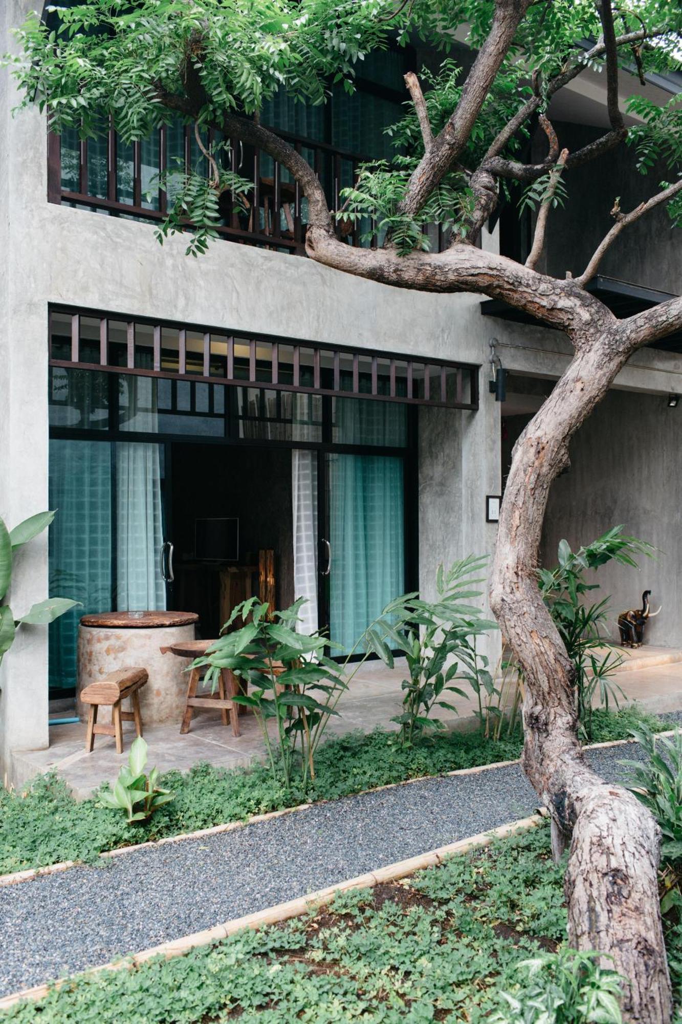 Arun Rawee อรุณ รวี Hotel Chiang Mai Bagian luar foto