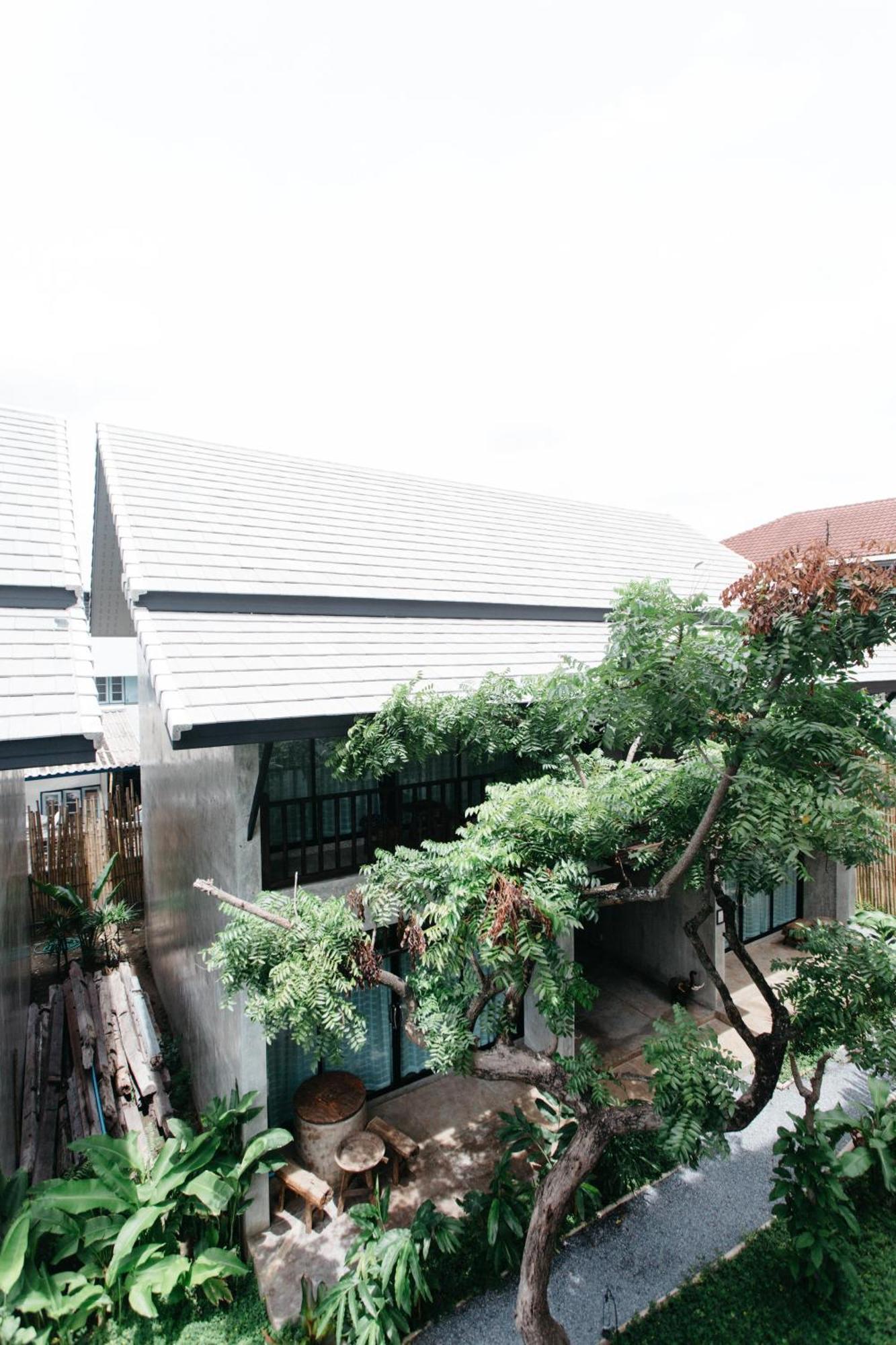 Arun Rawee อรุณ รวี Hotel Chiang Mai Bagian luar foto