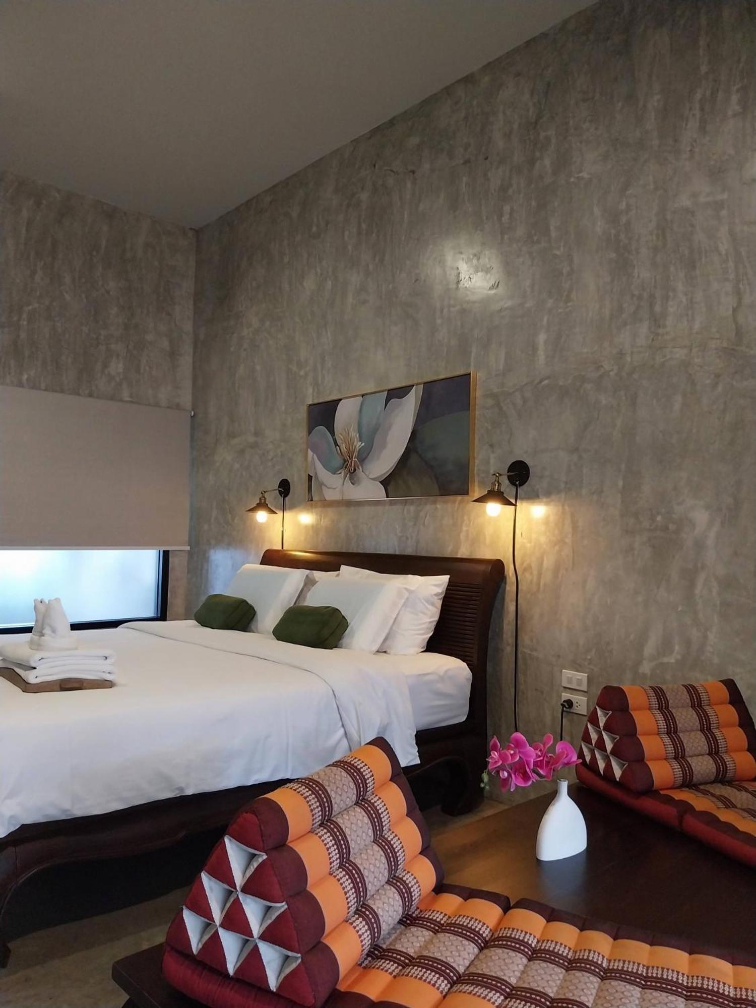 Arun Rawee อรุณ รวี Hotel Chiang Mai Bagian luar foto