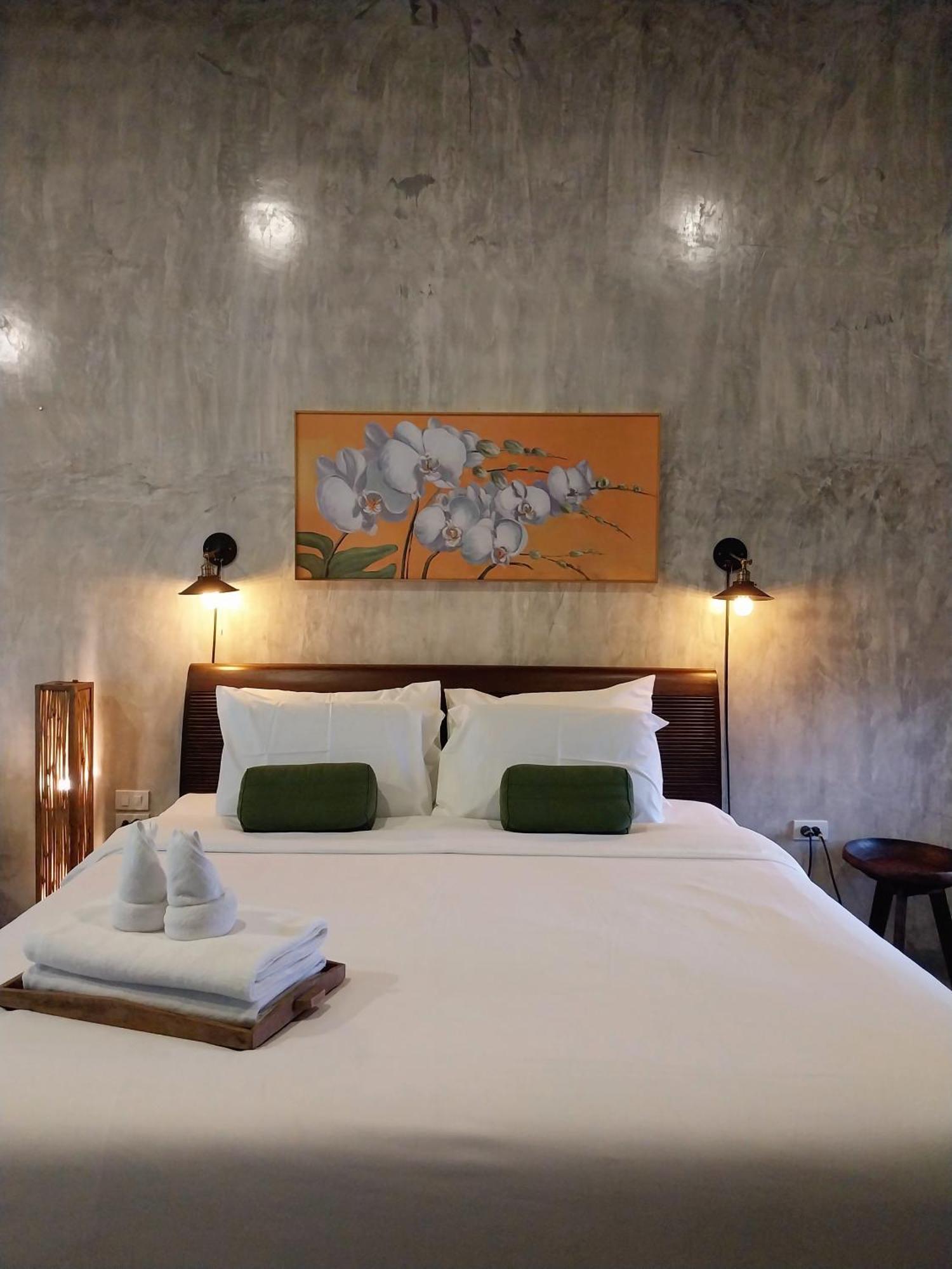 Arun Rawee อรุณ รวี Hotel Chiang Mai Bagian luar foto